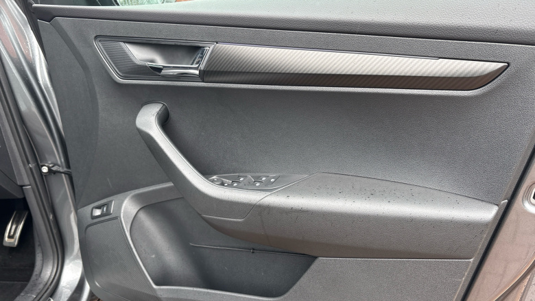 Skoda Karoq 1.5 TSI Sportline 5dr DSG Petrol Estate